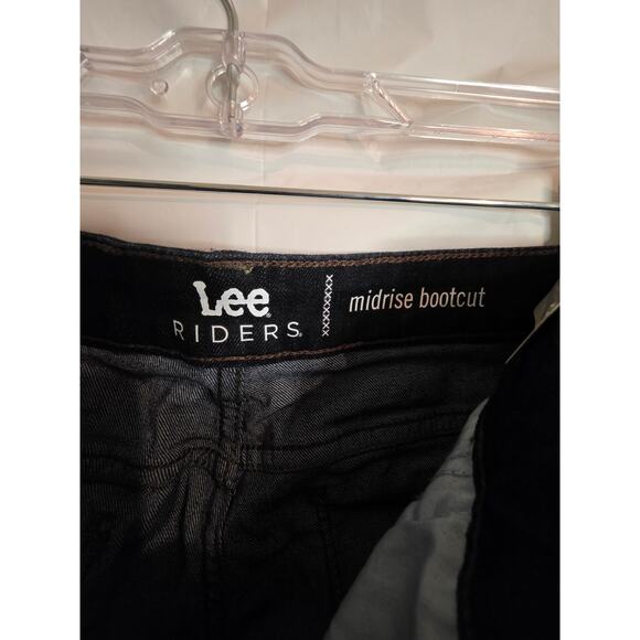 Lee Riders Jeans Women's 18 Medium Regular Fit Midrise Bood Cut Deep Dyed NWT - Picture 8 of 12